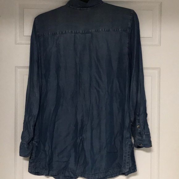 Chicos Blue Denim Button-Up Shirt 32” long NWOT - Picture 4 of 4